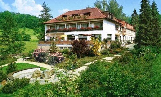 Lindenfels Hotel | Habitación doble con balcón sur 05 - Odenwald star hotel Wiesengrund