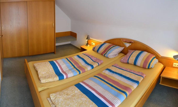 Steinbach Apartamento | Double room without balcony, shower and WC, max. 2 persons