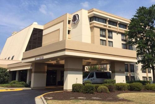 Augusta Hotel | DoubleTree by Hilton Augusta