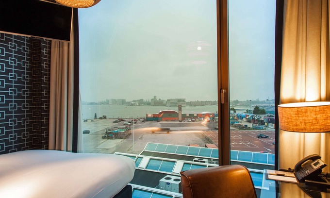Amsterdam North Hotel | DoubleTree by Hilton Hotel Amsterdam - NDSM Wharf