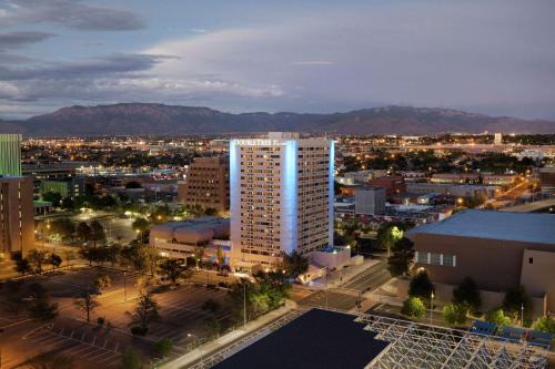 Downtown Albuquerque Hotel | DoubleTree by Hilton Hotel Albuquerque