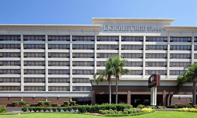 Kenner - Louis Armstrong International Airport Hotel | DoubleTree by Hilton Hotel New Orleans Airport