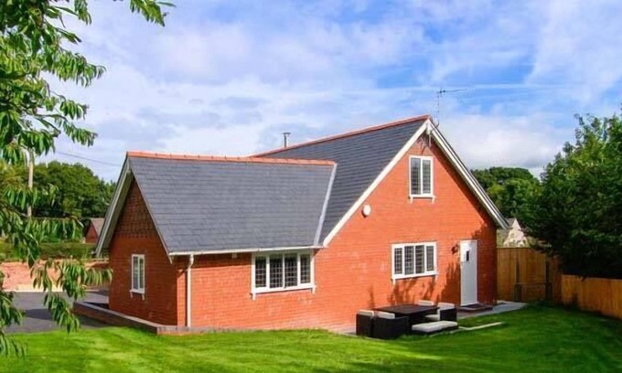 Penycae Cabaña | Douglas Cottage, PENYCAE