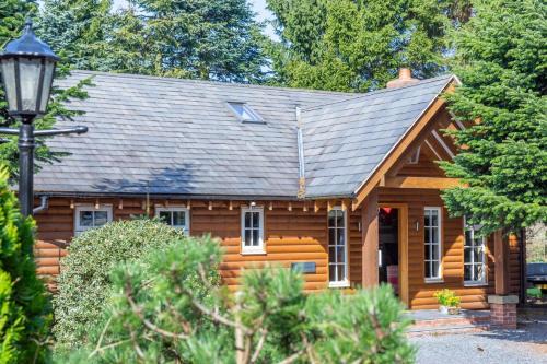 Little Budworth Casa | Douglas Fir Lodge