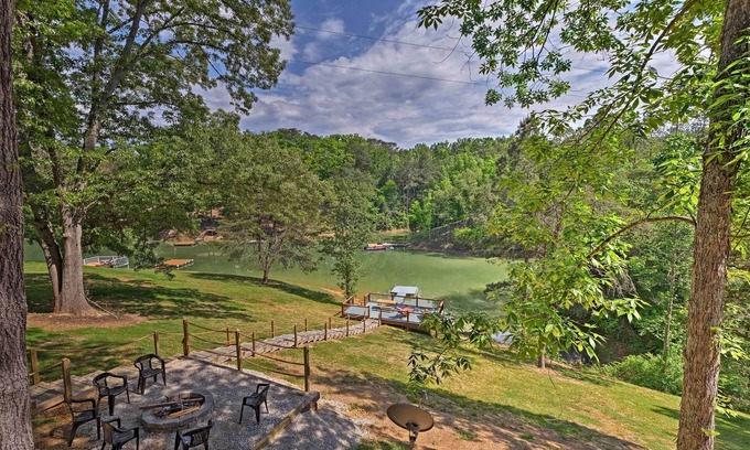 Dandridge Cabina | Douglas Lake Cabin w / Dock- 30 minutos a Pigeon Forge!