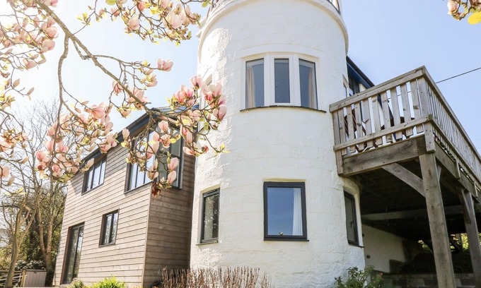 Gillan Casa | DOVEFIELDS, family friendly, country holiday cottage in Helford