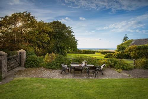 Hartland Casa | Downe Cottages