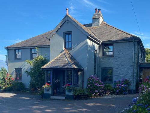 Dartmouth Casa | Downton Lodge Country Bed and Breakfast and; Self Catering