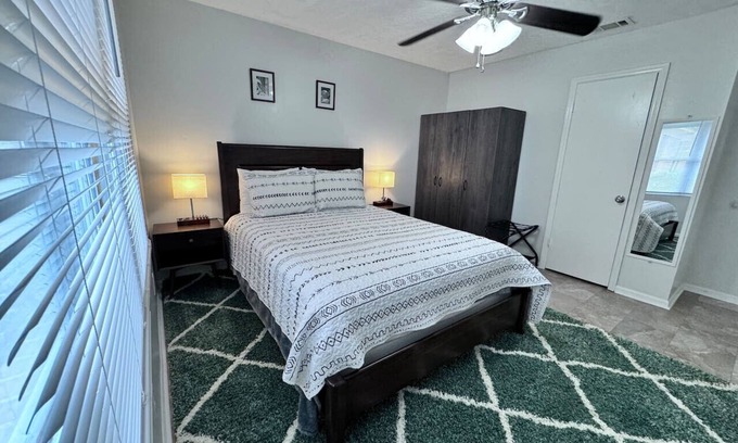 Pooler Apartamento | Downtown and Near, I-95. Pets are allowed