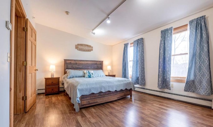 Bar Harbor Apartamento | Downtown Apartments in Bar Harbor