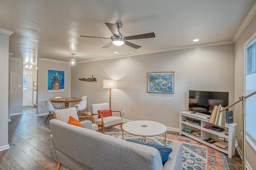 Historic District Casa | Downtown Beaufort Townhome - Short walk to Waterfront Park - Less than 10 minutes to Parris Island