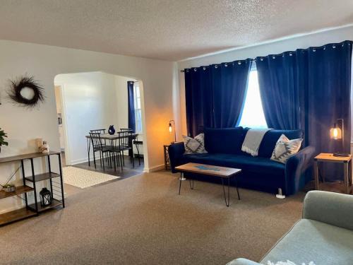 Ironwood Casa | Downtown Blue Room at Villages on Aurora