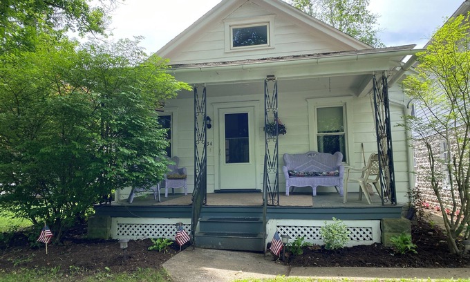 Boalsburg Casa | Downtown Boalsburg - close to State College and Rothrock