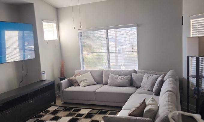 Evans Churchill Apartamento | Downtown Cactus Diamond
