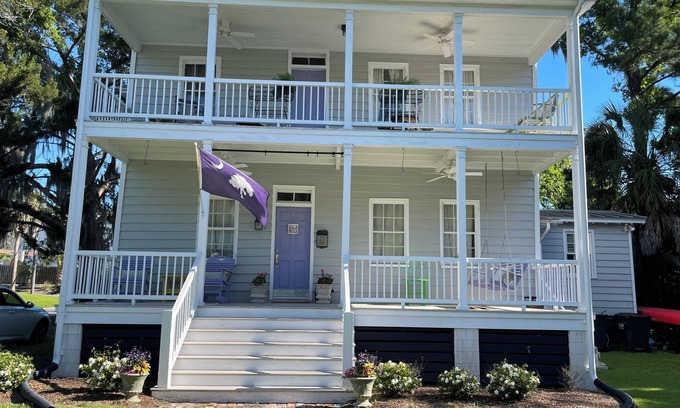 The Point Casa | Downtown Charm. Walk to Everything. Pet Welcome!