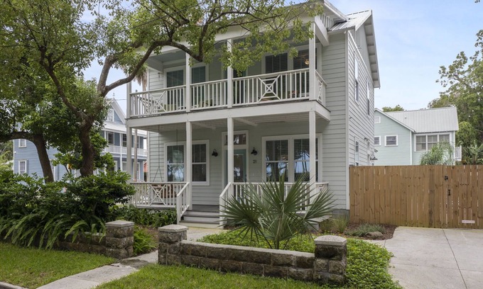 St. Augustine Casa | Downtown Charmer with Pool - Perfect for Couples or Small Families!