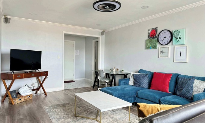 Downtown Atlanta Condominio | Downtown City View Renovated 2 Beds Free Parking