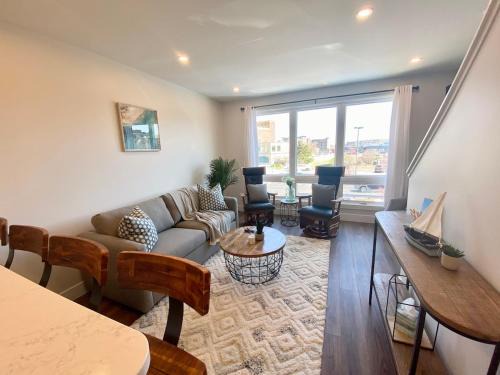 Traverse City Casa | Downtown Condo with roof patio