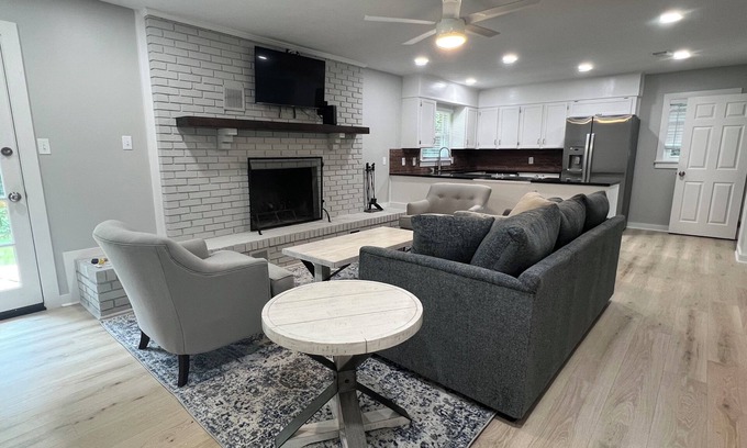 Prattville Casa | Downtown Creekside Oasis, Close to RTJ golf