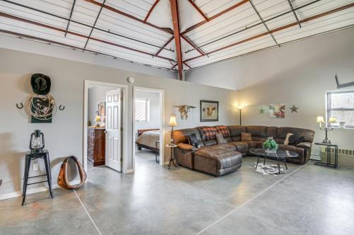 Del Norte Apartamento | Downtown Del Norte Apartment Ski, Hike and Shop!