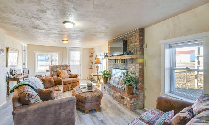Del Norte Casa | Downtown Del Norte Home Near Hiking & Fishing!