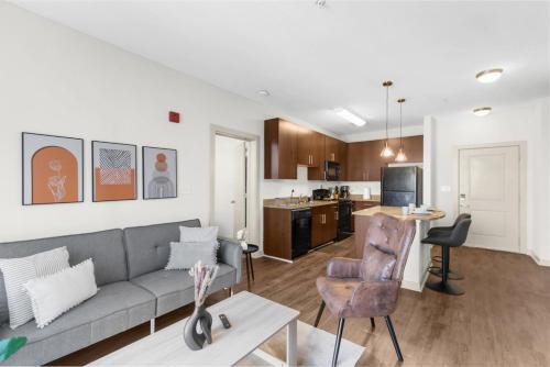 Five Points South Apartamento | Downtown Delight 2BR 2BA Fully Equipped Amenities