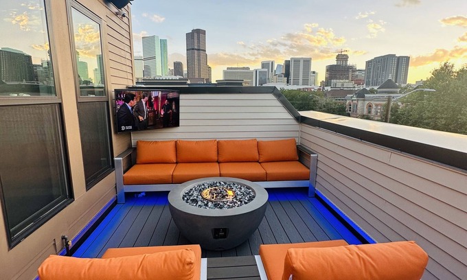 Five Points Casa | Downtown Denver Smart House