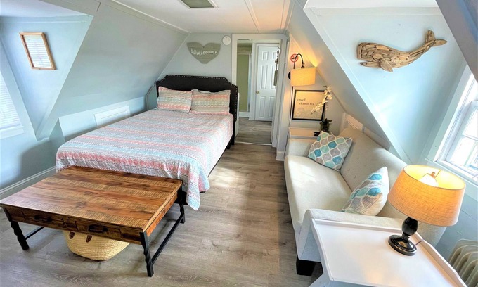Swansboro Apartamento | Downtown efficiency apartment, perfect for two