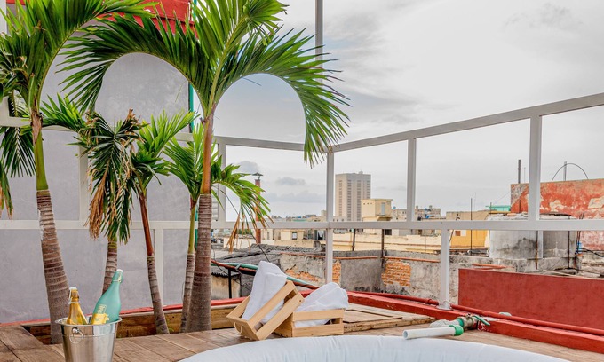 Centro Havana Apartamento | DownTown Havana. Terrace-Jacuzzi & Views
