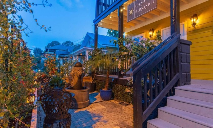 Downtown Historic District Casa | Downtown Historic Boutique Hotel-KING-LAJOYA Suite