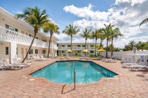 Downtown Hollywood Hotel | Downtown Hollywood Gardens Inn & Suites