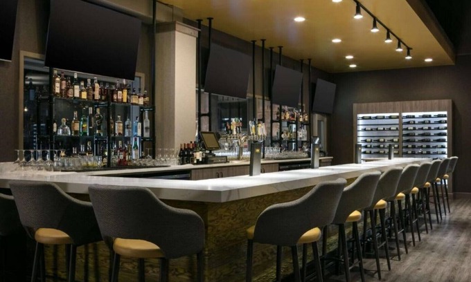 Iowa City Casa | Downtown location near the University of Iowa