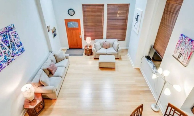 Downtown Apartamento | Downtown loft apartment in the heart of downtown New Haven.