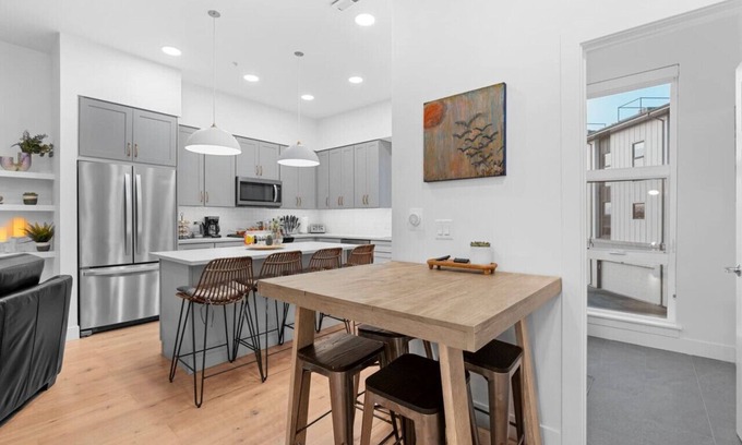 Fairpark Apartamento | Downtown Lux Townhouse 3BD/3.5BA
