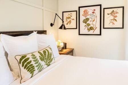 West Dundee Apartamento | Downtown Luxury Farmhouse Apartment #2