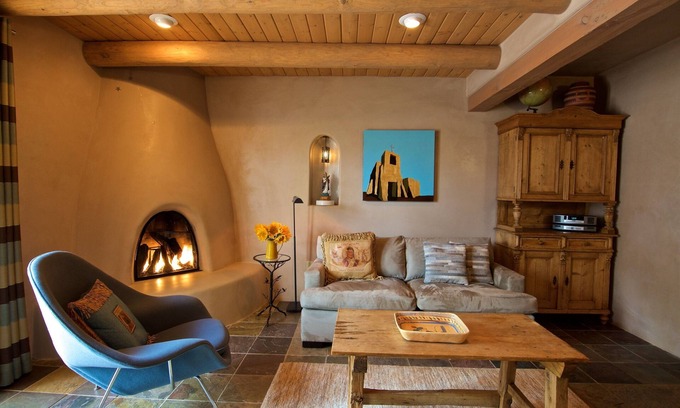 Downtown Santa Fe Condominio | Downtown Downtown 'Perfect for Couples' Tarifas semanales / mensuales, estacionamiento, patio, mascotas