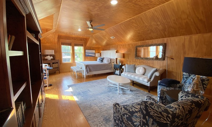 Historic Downtown Manteo Casa | Downtown Manteo Studio