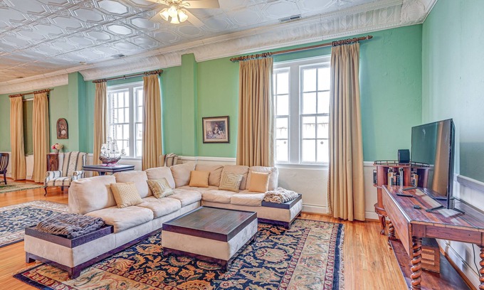 Mocksville Apartamento | Downtown Mocksville Apartment - Walk to Shops!