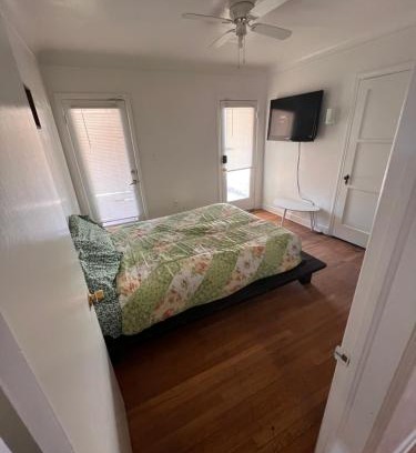 F. Q. Story Casa | Downtown Neighborhood Room 3