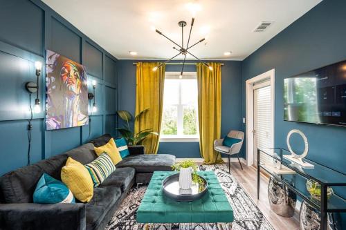 Old Fourth Ward Casa | Downtown New Built Roof top balcony City View 525Pkwy