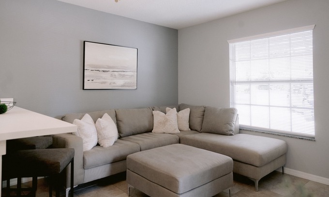 Conway Casa | Downtown Orlando’s Hidden Gem -2 bedroom with FREE parking