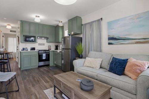 Ocean Springs Casa | Downtown Peaceful Pearl