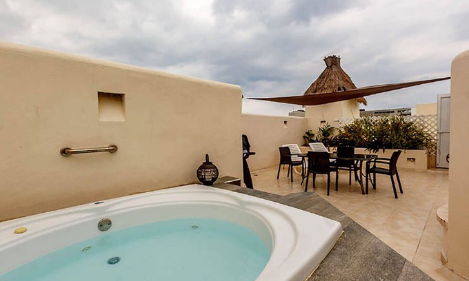 Área de la calle 12 Apartamento | Penthouse céntrico cerca de la playa