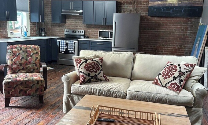 Pittsboro Apartamento | Downtown Pittsboro Boho Loft