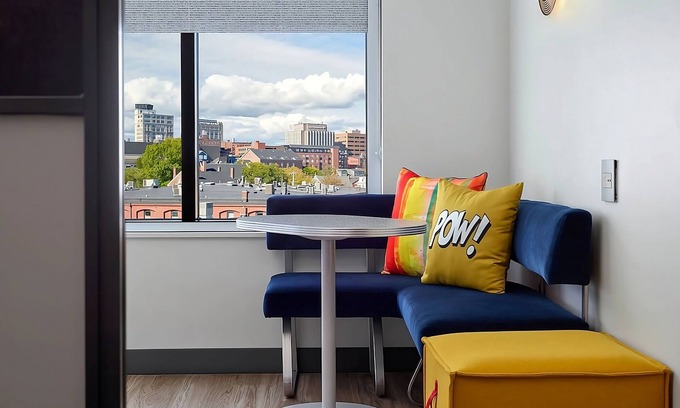 Portland Hotel | Downtown Portland Retreat | 3 Units | Near Breweries & Scenic Harbor!