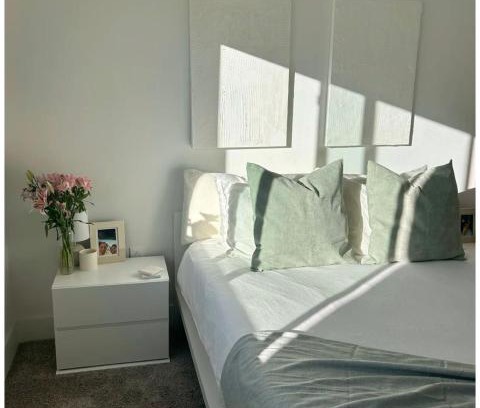 Al Wahdah Apartamento | Downtown Private room