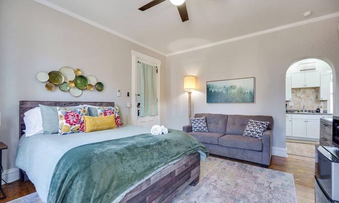South Park Apartamento | Downtown Studio w/ Kitchenette - Near UD