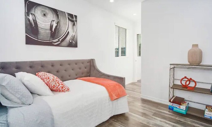 Downtown Redlands Casa | Downtown Redlands Getaway Home away from home.