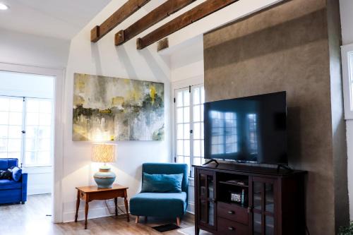 Livingston Park Apartamento | Downtown Retreat - 2BR Oasis