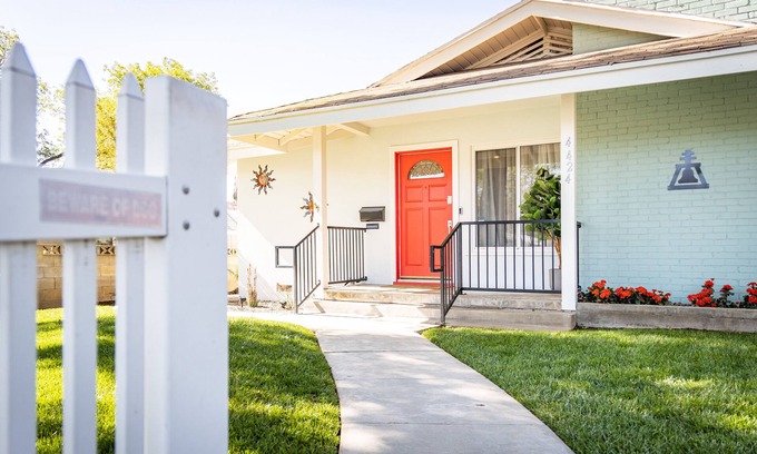 Downtown Riverside Casa | Downtown Riverside BOHO Retreat